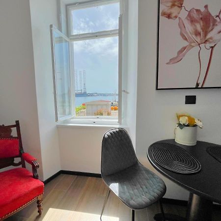 Navis City Apartments Pula Eksteriør billede