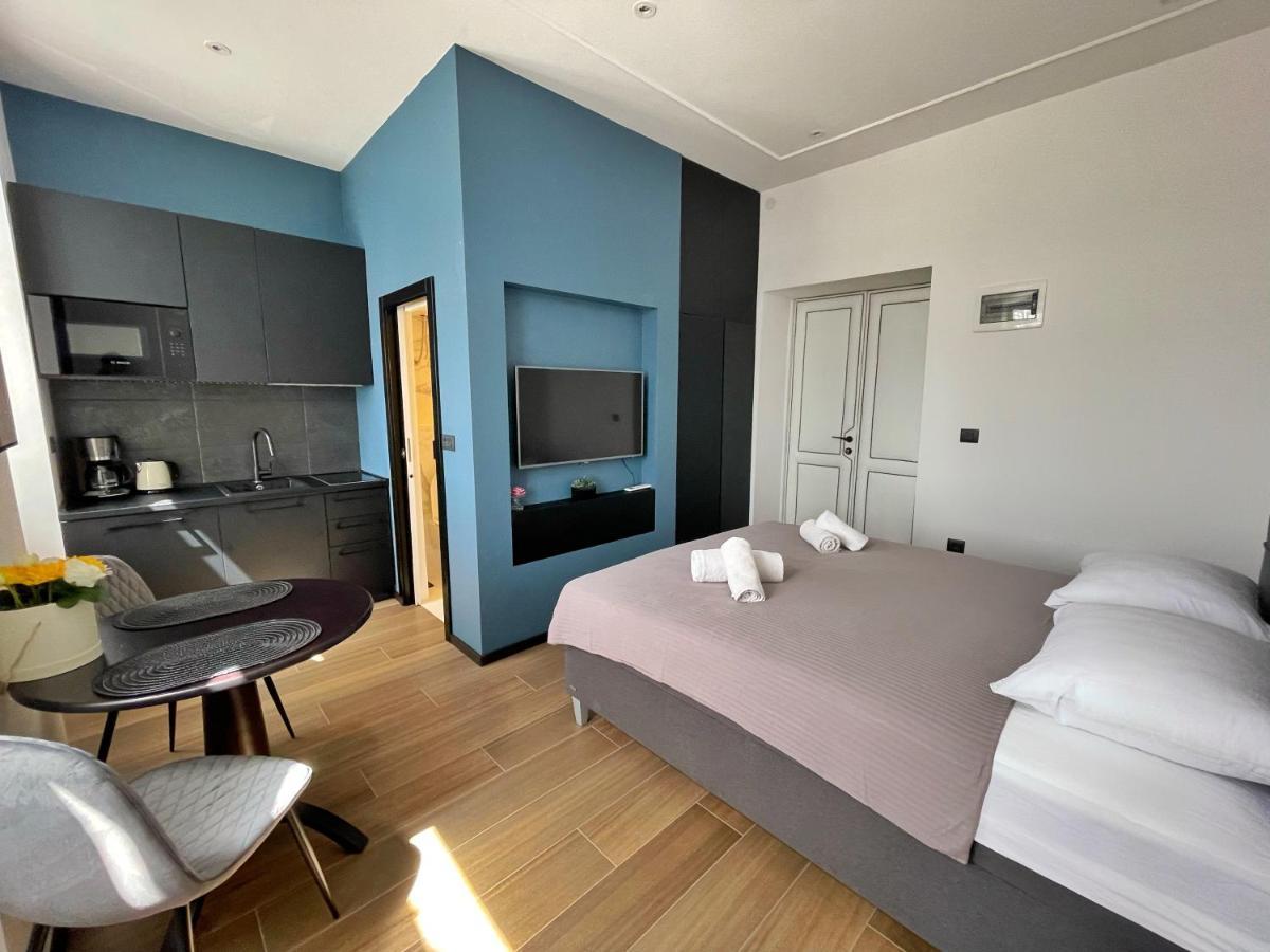 Navis City Apartments Pula Eksteriør billede