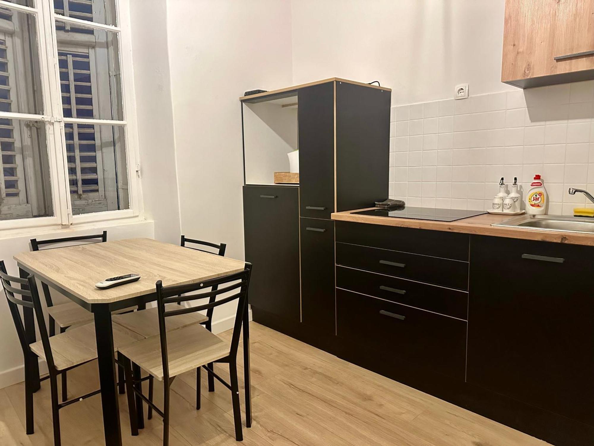 Navis City Apartments Pula Eksteriør billede
